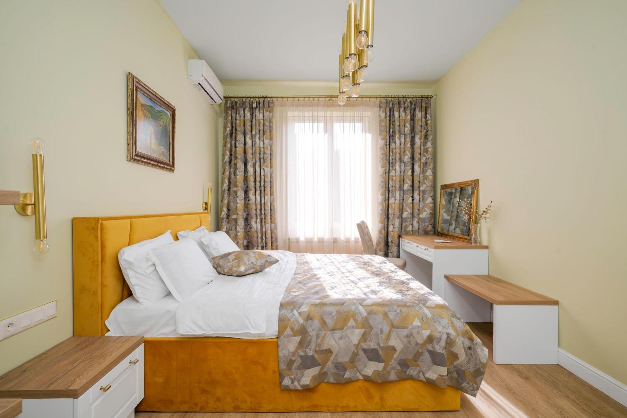 Urban Charm & Comfort - Chic 2Bd In Prime Location By Flat Mаnager Sofia Esterno foto